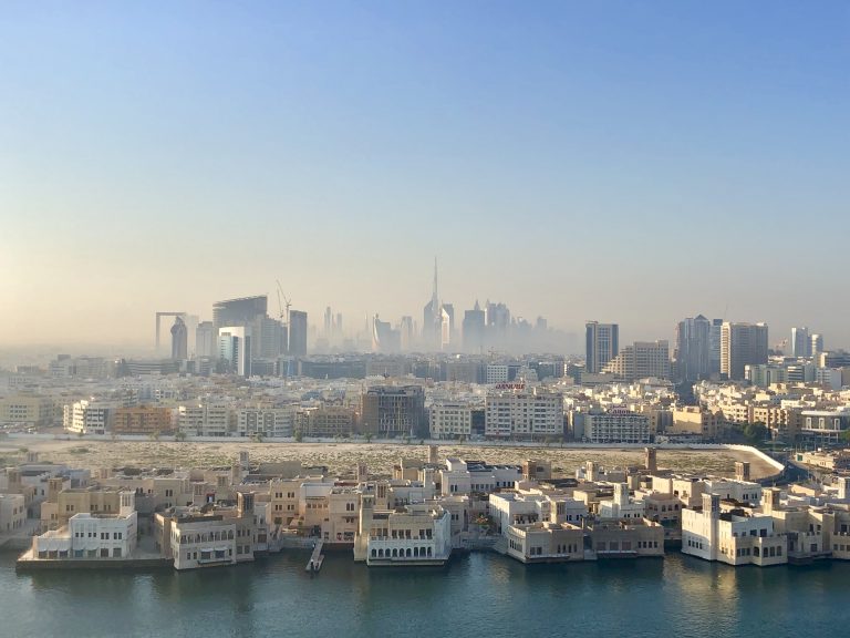 Vista do Dubai Creek, o canal artifical que corta Dubai