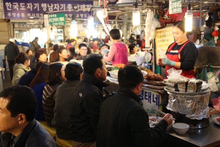 Mercado de Gwangjang, em Seul