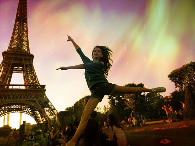 phanie pulando em paris