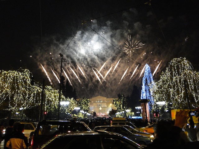 reveillon em atenas, queima de fogos