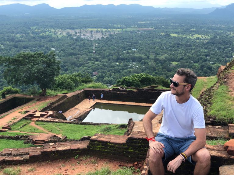 Visual do alto da Lion Rock