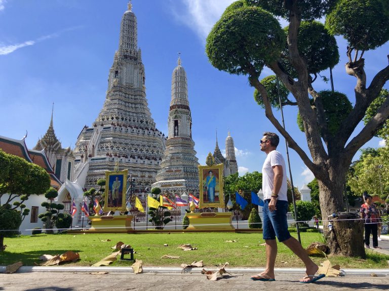 Caminhada no Wat Arun