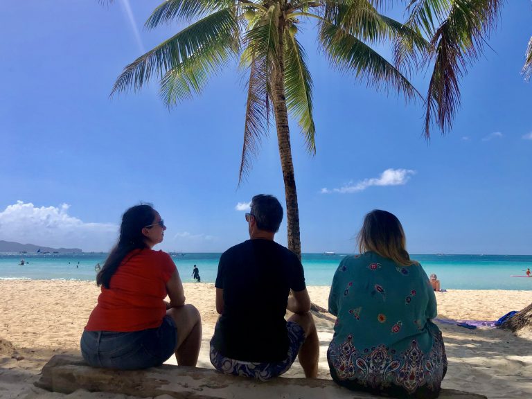 White Beach, praia em Boracay, nas Filipinas