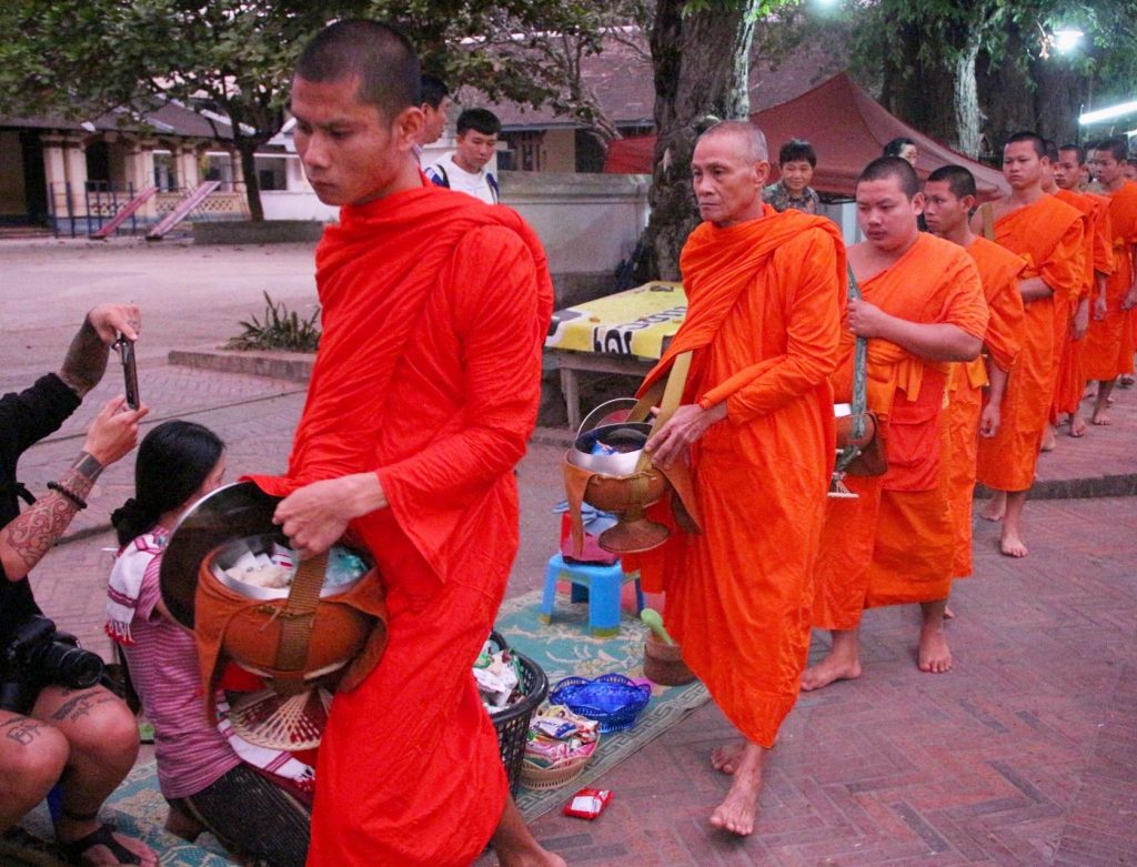 Ronda das Almas, Luang Prabang